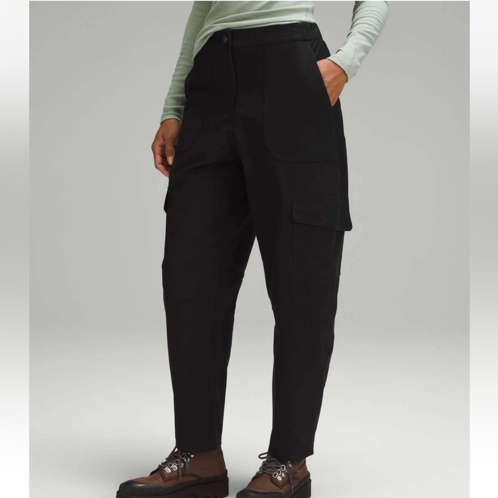 Lululemon Light Utilitech Cargo